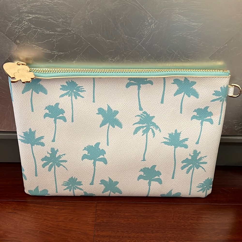 Stoney Clover Flat Pouch